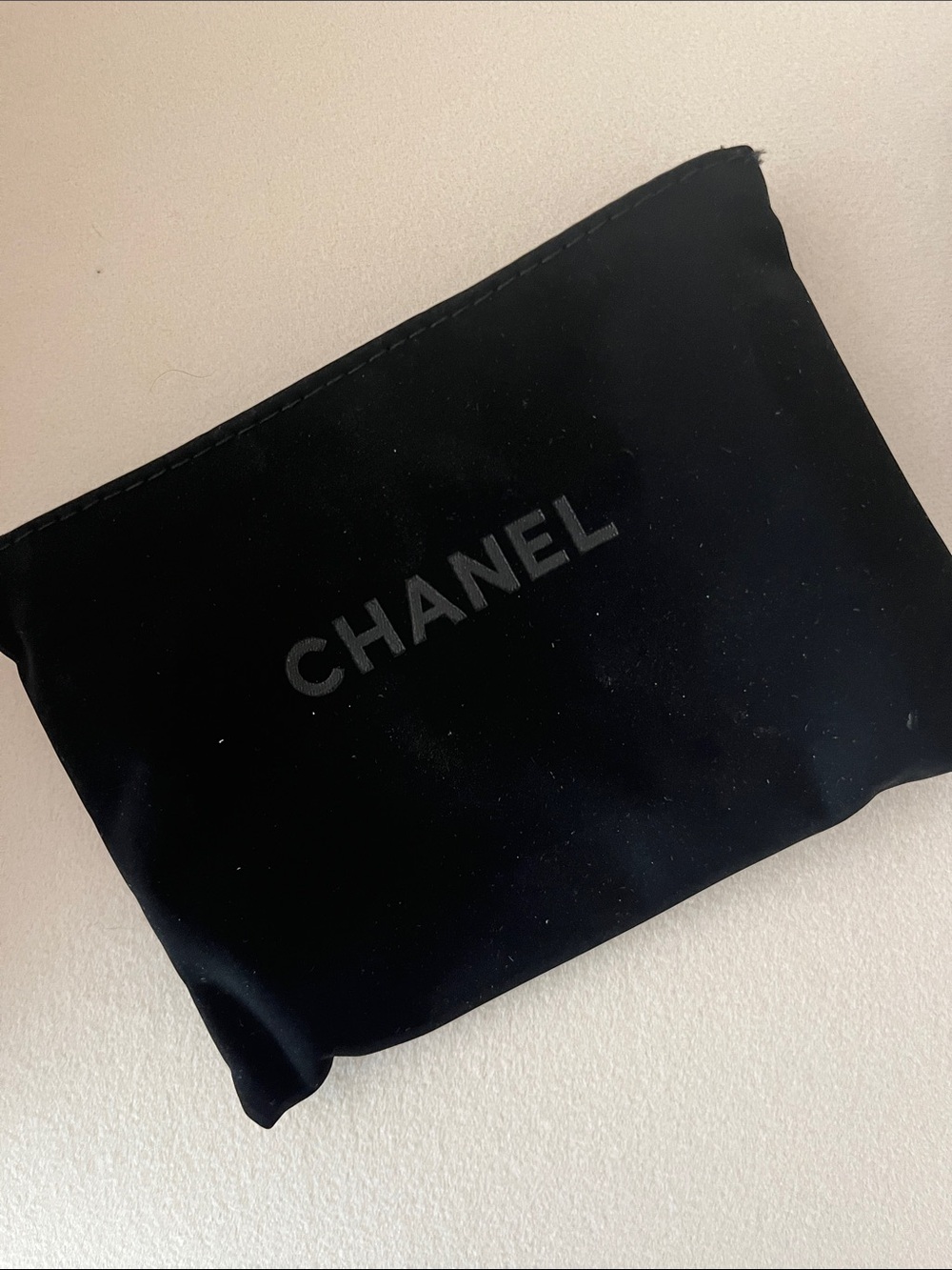 Chanel Compact Card Case / Black Caviar CC - Picture 11 of 12
